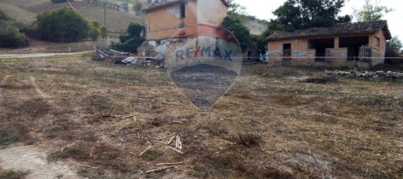 155100m² Land in Atri, Italy No. 35010 5