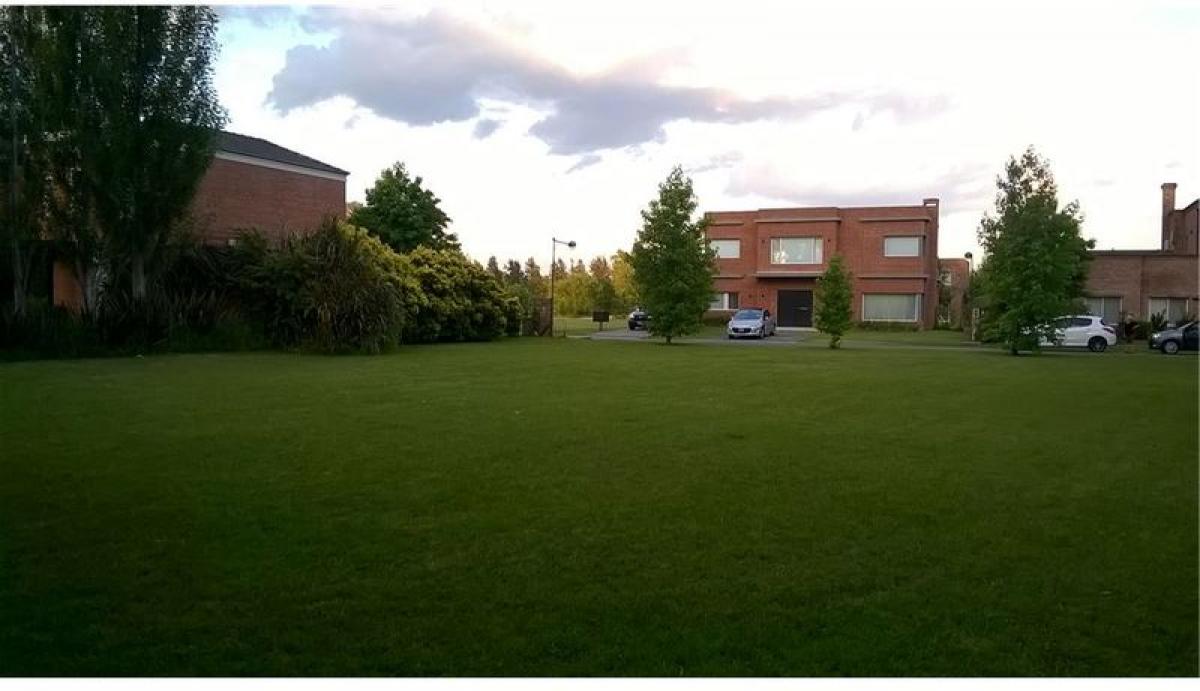 Terrain à Pilar, Argentina No. 34801