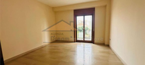 4 bedrooms Apartment in Giugliano in Campania, Italy No. 376759 9