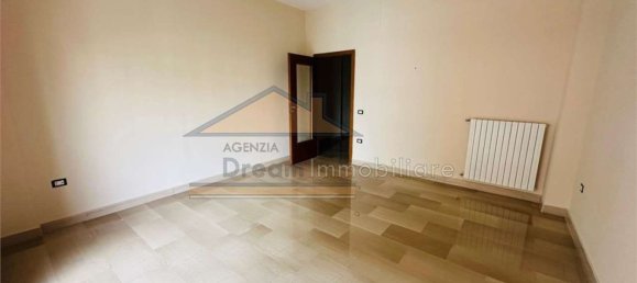 4 bedrooms Apartment in Giugliano in Campania, Italy No. 376759 24