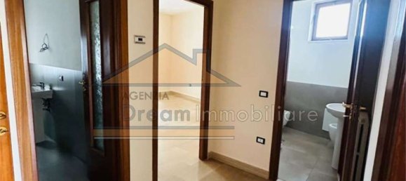 4 bedrooms Apartment in Giugliano in Campania, Italy No. 376759 5