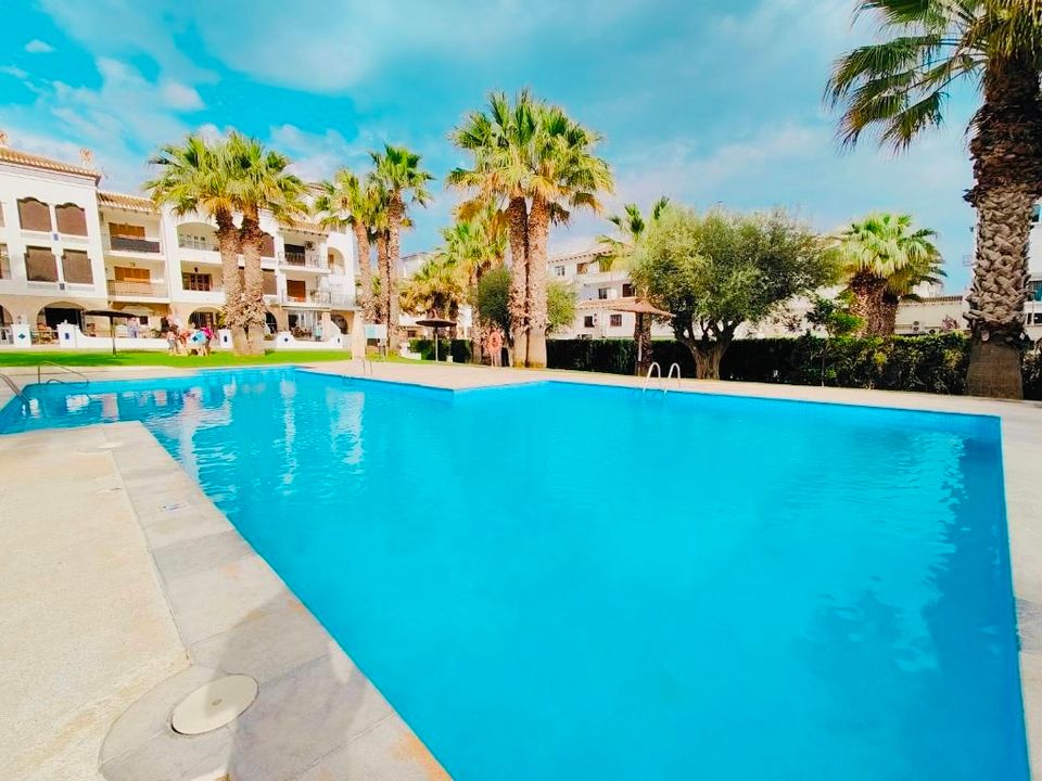 1 bedroom Apartment in Alicante, Spain No. 170242