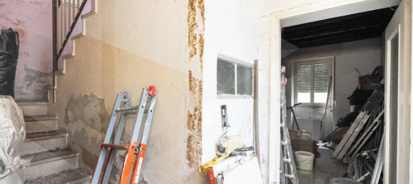 4-salle Entrepôt à Cabiate, Italy No. 20232 5