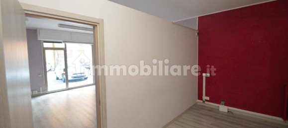3 rooms Commercial property in Carpi, Italy No. 152339 8