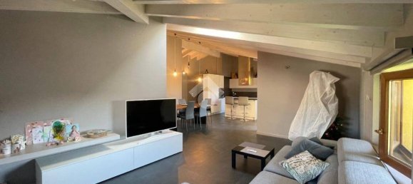 Apartamento de 2 dormitorios en Grassobbio, Italy No. 299751 2