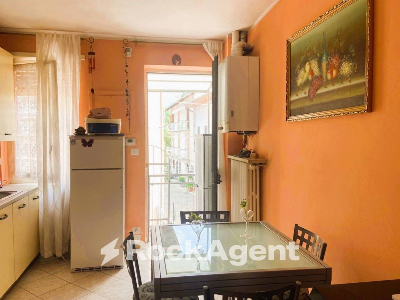 1 bedroom Apartment in Turin, Italy No. 299908