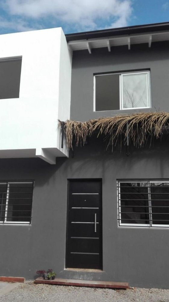 2 bedrooms House in Ituzaingo, Argentina No. 83311