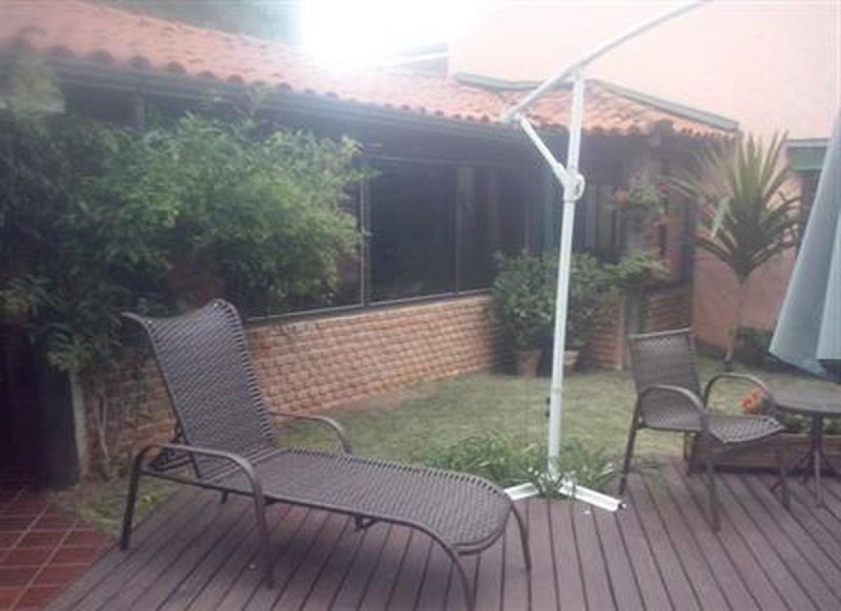 Дом с 4 спальнями в Сан-Паулу, Бразилия № 537340