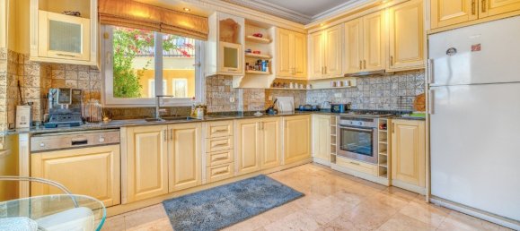 4 rooms Apartment in Kargicak, Turkey No. 16639 8