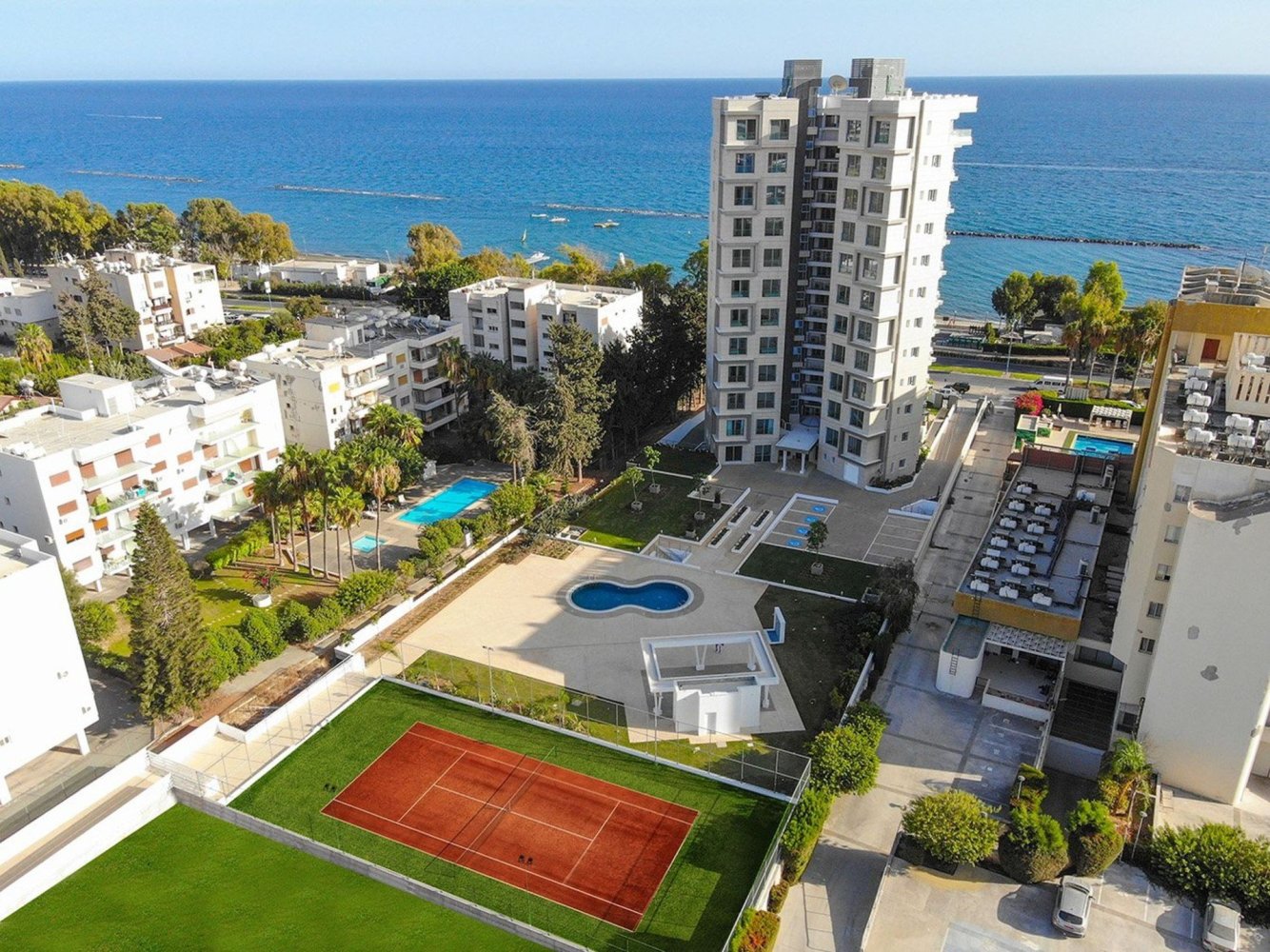 2 bedrooms Apartment in Limassol, Cyprus No. 27238