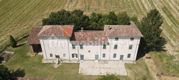 4 bedrooms House in Alessandria, Italy No. 298669 9