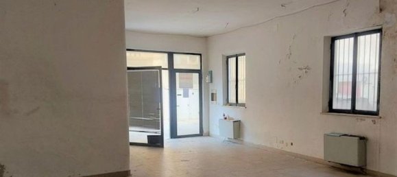 174m² Warehouse in Civitanova Marche, Italy No. 372712 6