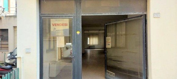 174m² Warehouse in Civitanova Marche, Italy No. 372712 4