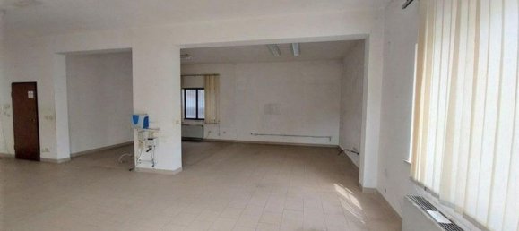 174m² Warehouse in Civitanova Marche, Italy No. 372712 7