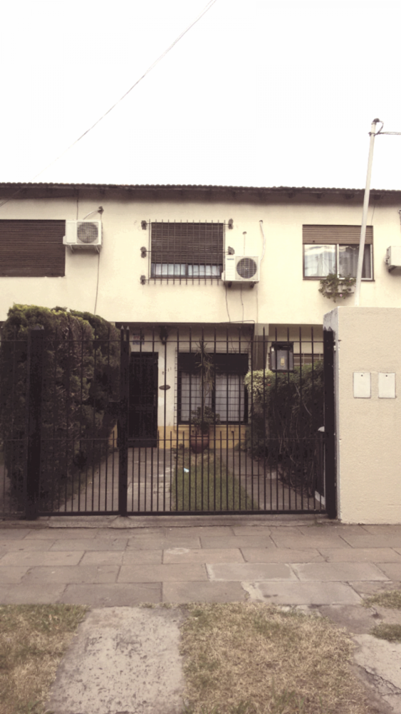 2 bedrooms House in Ituzaingo, Argentina No. 91142