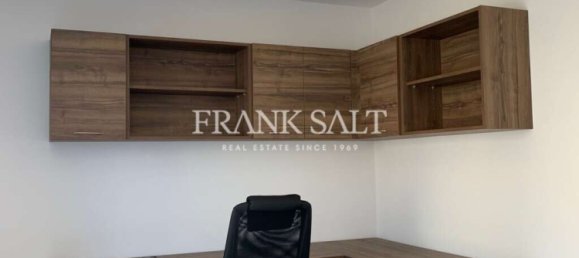 3 bedrooms Apartment in Santa Lucija, Malta No. 5903 11