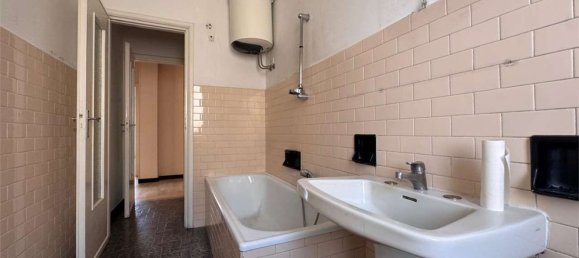 3 chambres Appartement à Asti, Italy No. 348197 16