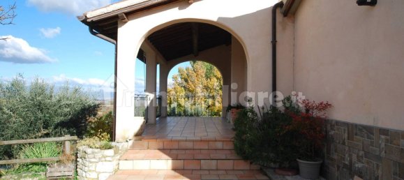 4 غرف نوم منزل في Castel Ritaldi, Italy رقم 71039 28