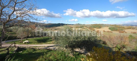 4 غرف نوم منزل في Castel Ritaldi, Italy رقم 71039 32