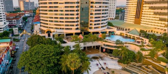 Квартира с 3 комнатами в Паттайя, Чонбури, Восточный Таиланд, Таиланд № 140342 6