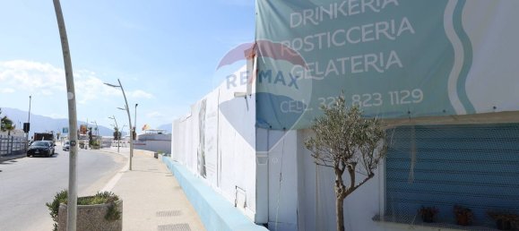 Propriété commerciale à Balestrate, Italy 420m² No. 54859 6