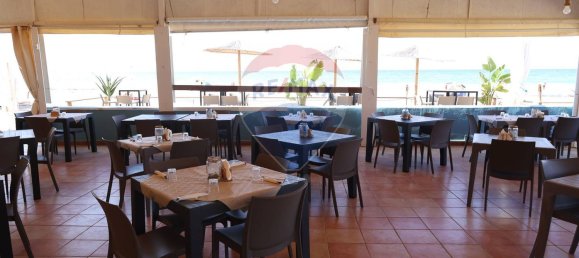 Propriété commerciale à Balestrate, Italy 420m² No. 54859 15