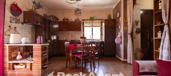 3 bedrooms Villa in Catanzaro, Italy No. 181911 5