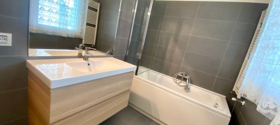 3 bedrooms Apartment in Venice, Italy No. 378970 2