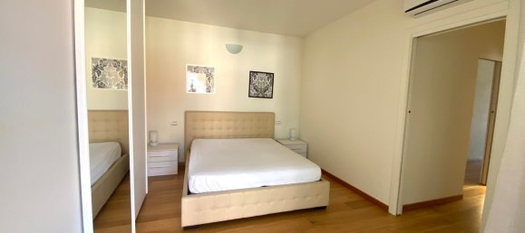 3 bedrooms Apartment in Venice, Italy No. 378970 22