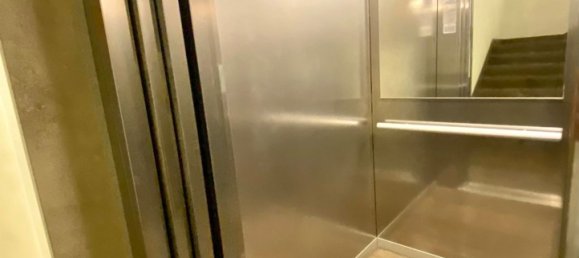 3 bedrooms Apartment in Venice, Italy No. 378970 11