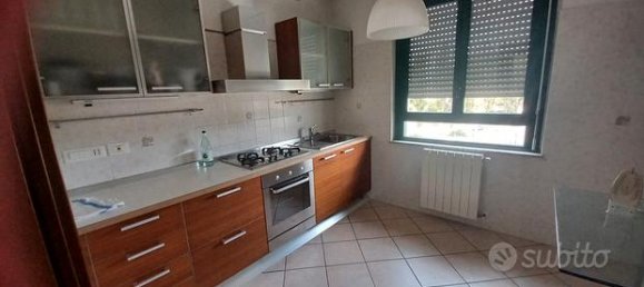 2-salle Appartement à Caronno Pertusella, Italy No. 276740 5