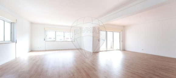 6 bedrooms House in Loures, Portugal No. 166933 8