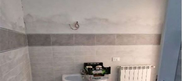 3-salle Appartement à Roè Volciano, Italy No. 6686 39