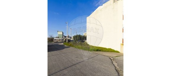 232m² Land in Marinha Grande, Portugal No. 57912 6