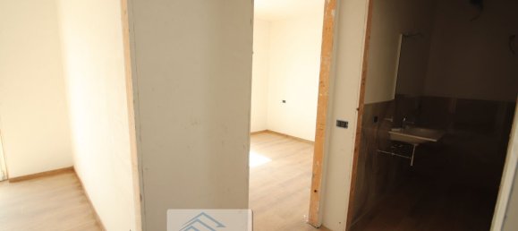 3 rooms Apartment in Alba, Italy No. 111793 10