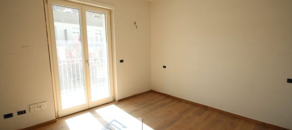 3 rooms Apartment in Alba, Italy No. 111793 26