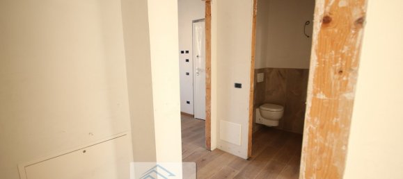 3 rooms Apartment in Alba, Italy No. 111793 21