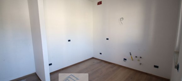 3 rooms Apartment in Alba, Italy No. 111793 6