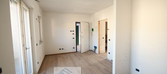 3 rooms Apartment in Alba, Italy No. 111793 25