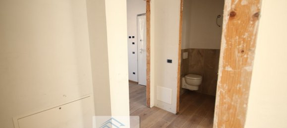 3 rooms Apartment in Alba, Italy No. 111793 20