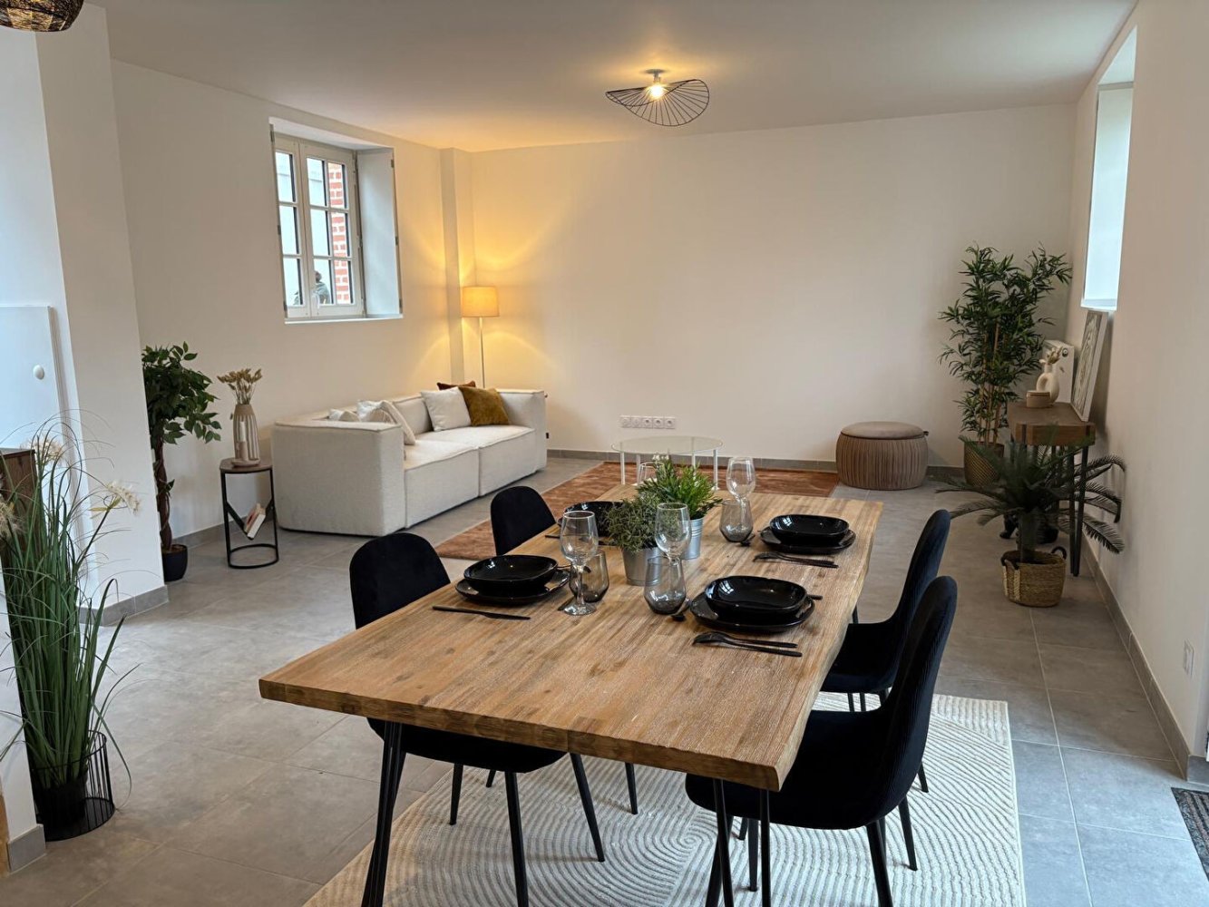 Casa de 4 dormitorios en Orleans, France No. 152708