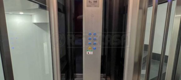 2 bedrooms Apartment in Udine, Italy No. 292397 14