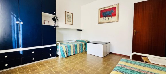 3 chambres Appartement à San Bartolomeo al Mare, Italy No. 348282 6