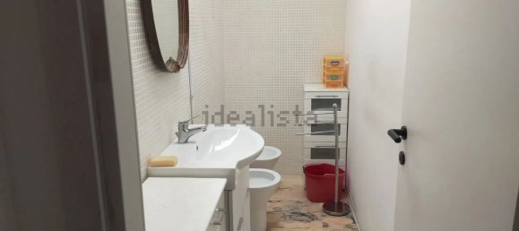5-salle Appartement à Savona, Italy No. 15011 5
