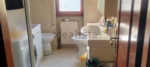 5-salle Appartement à Savona, Italy No. 15011 6