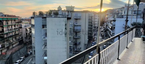 5-salle Appartement à Savona, Italy No. 15011 7