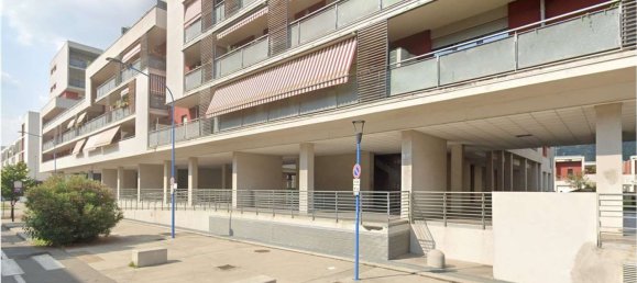 168m² Commercial property in Brescia, Italy No. 359637 13