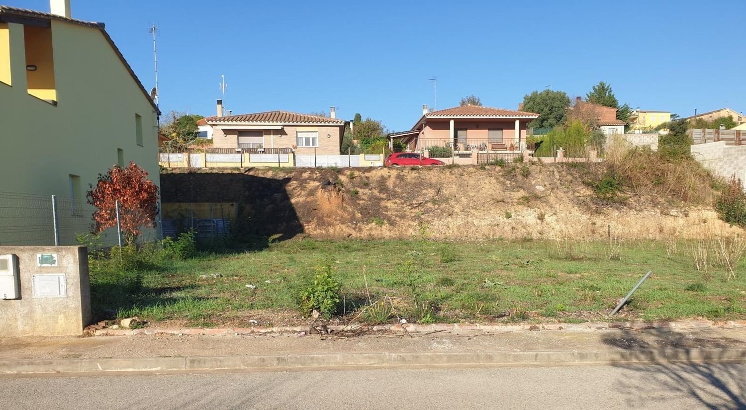 424m² Land in Bascara, Spain No. 114455