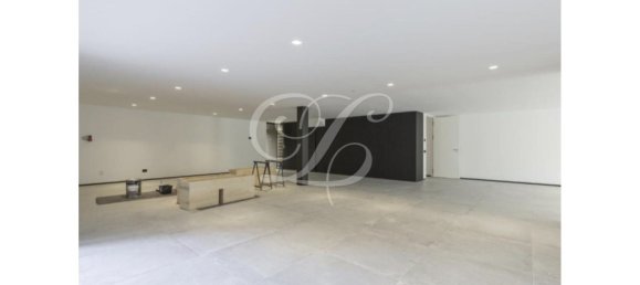 5 bedrooms Villa in Cascais, Portugal No. 170730 30