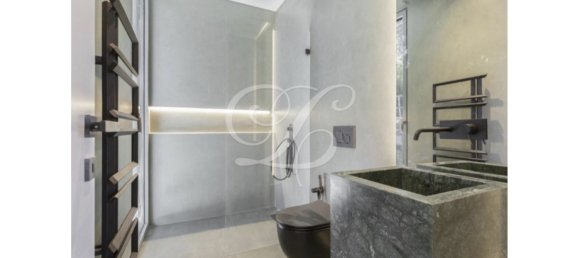 5 bedrooms Villa in Cascais, Portugal No. 170730 17